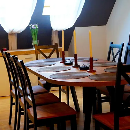 24 Modern & Gemuetlich Appartement *